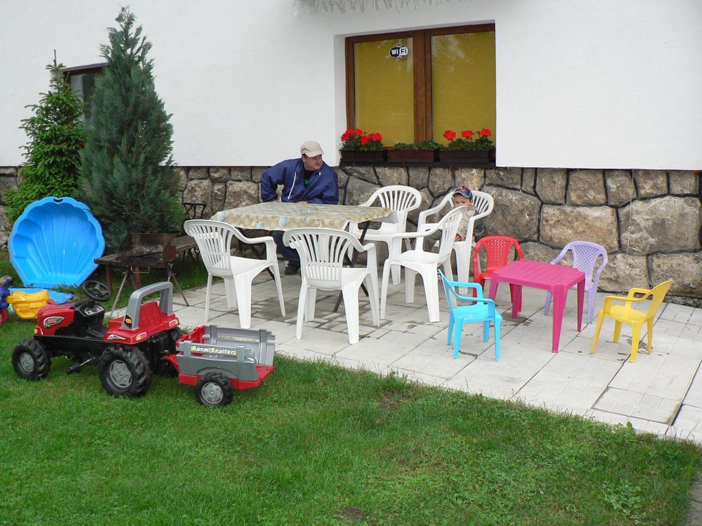 Apartman Besenova Bagian luar foto