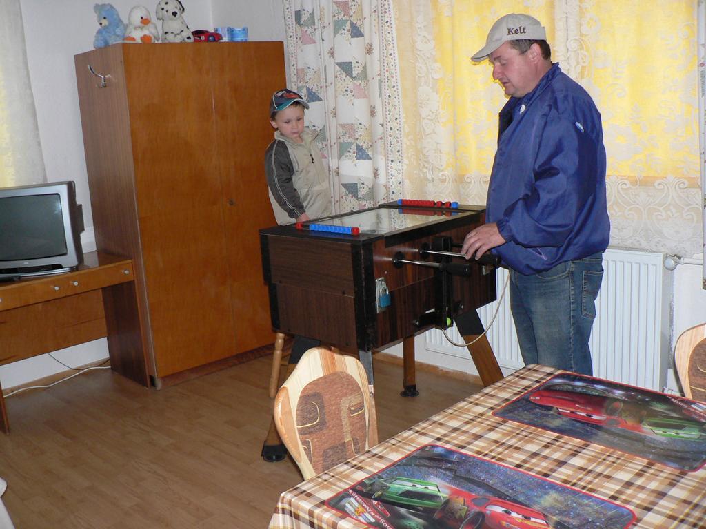 Apartman Besenova Bagian luar foto
