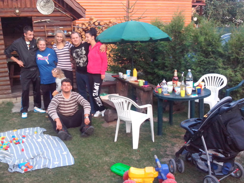 Apartman Besenova Bagian luar foto